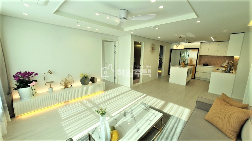 경기 용인수지구 신봉동 신봉동 3룸 드레스.파우더룸.광파오븐♧ 분양 매물번호 13580 사진 2